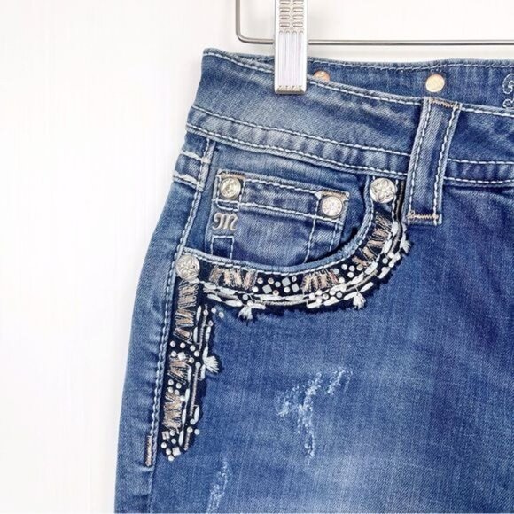 Miss Me Mid Rise Cuffed Capri Jeans Stretch Flap Pocket Rhinestones 28 - Picture 3 of 11